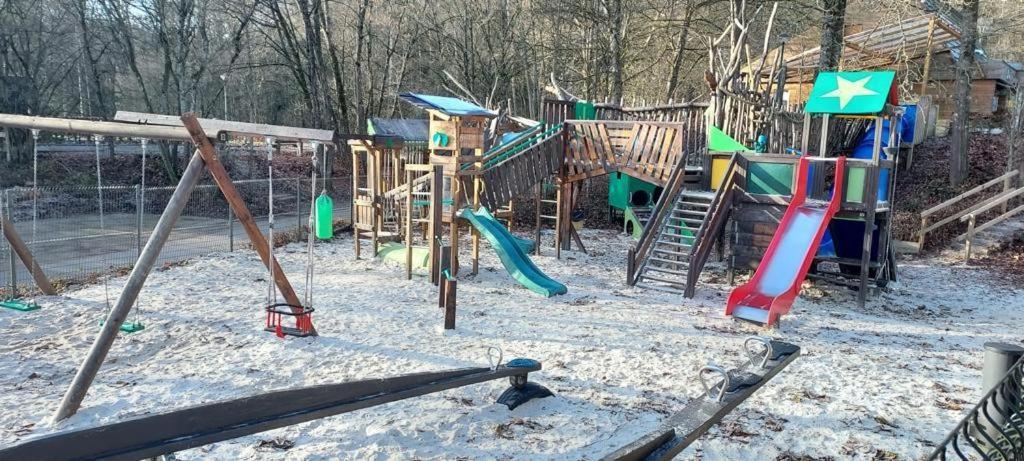 Willa Het Boshuisje In Durbuy Zewnętrze zdjęcie